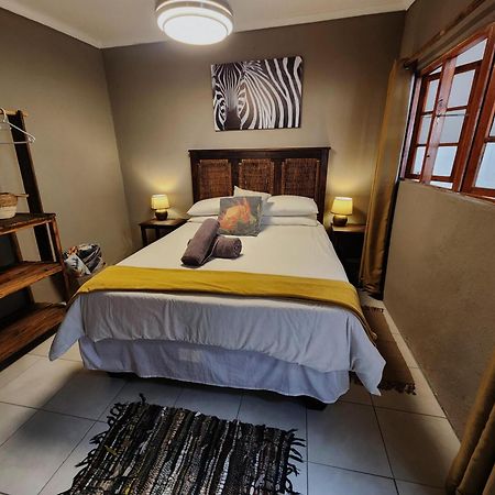 Ikaya Accommodation Psj Port Saint John's Luaran gambar