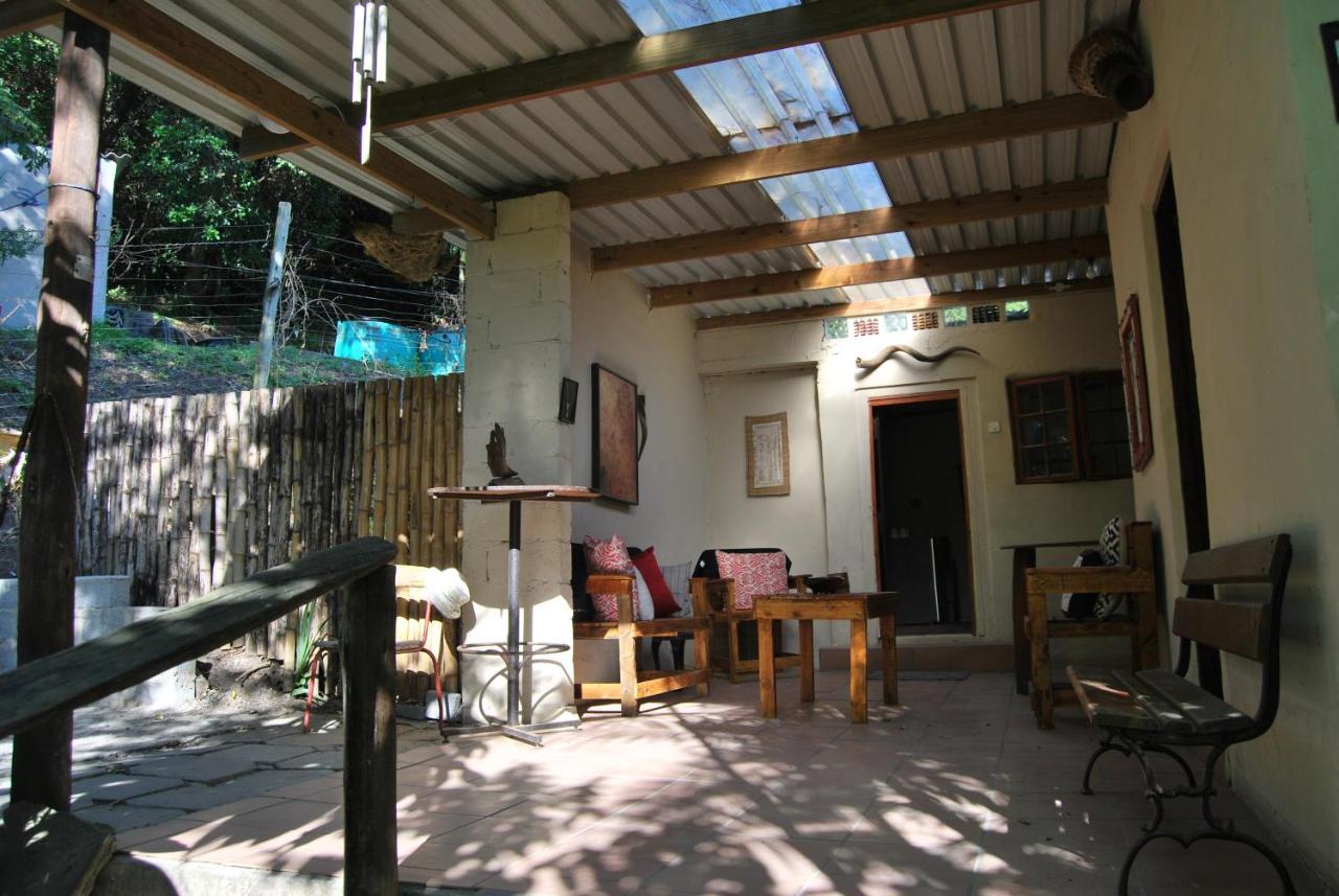 Ikaya Accommodation Psj Port Saint John's Bilik gambar