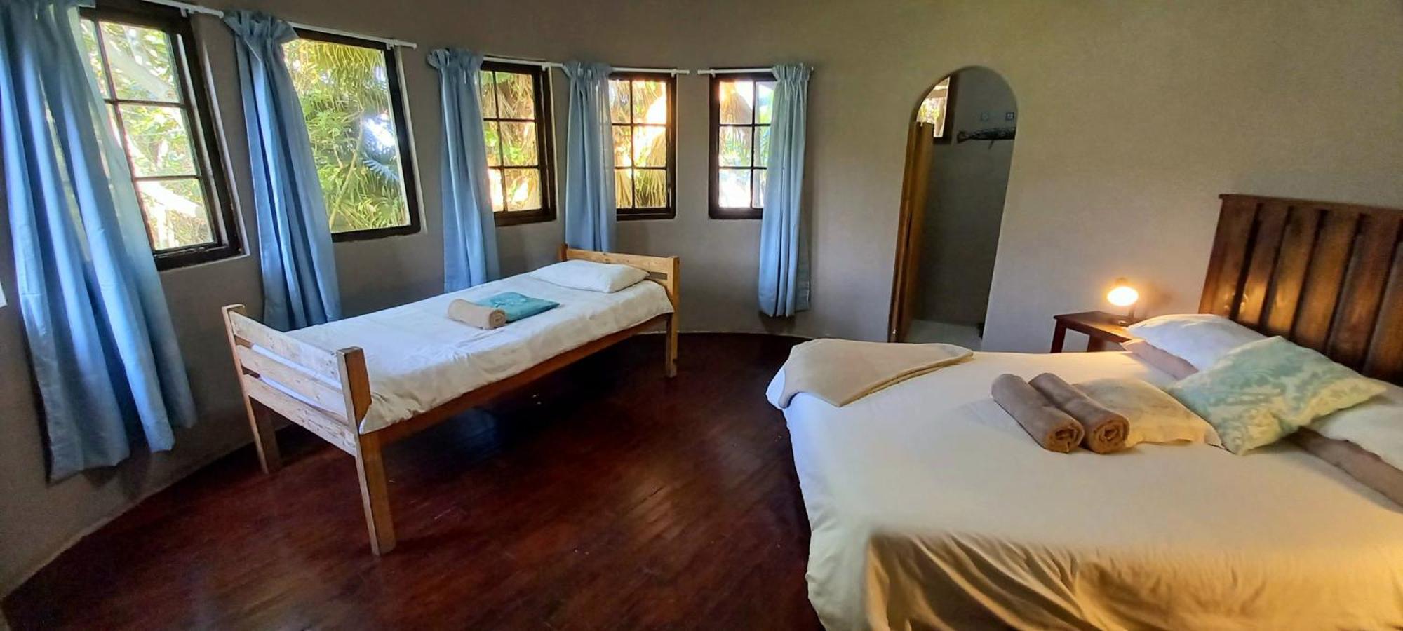 Ikaya Accommodation Psj Port Saint John's Luaran gambar